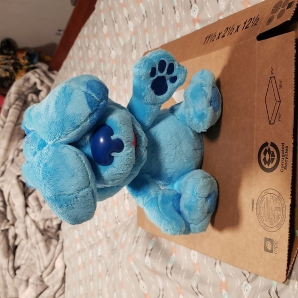 Blue's Clues Peekaboo Blue Plush‎ Stuffed Animal Interactive Toy  Dog